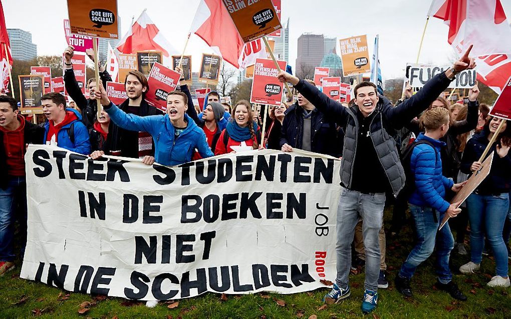 Studenten demonstreerden in 2014 op het Malieveld tegen het leenstelsel. beeld ANP