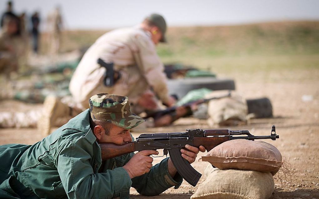 Nederlandse commando's gaan Iraakse troepen en peshmerga's ondersteunen aan het front in Irak. beeld ANP, Evert-Jan Daniëls