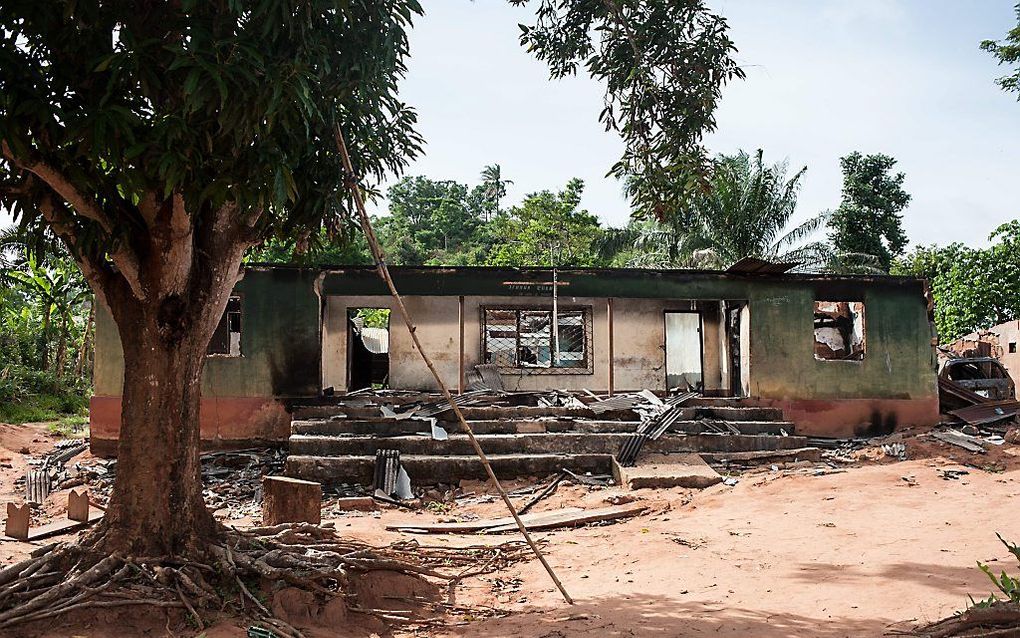 Bij een overval eerder dit jaar verwoestten Fulani-herders een kerk en huizen in het dorpje Nimbo. beeld AFP