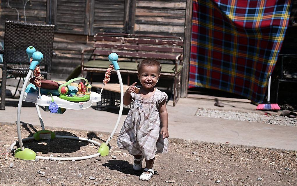 Een Syrisch meisje op het Griekse eiland Lesbos. beeld AFP