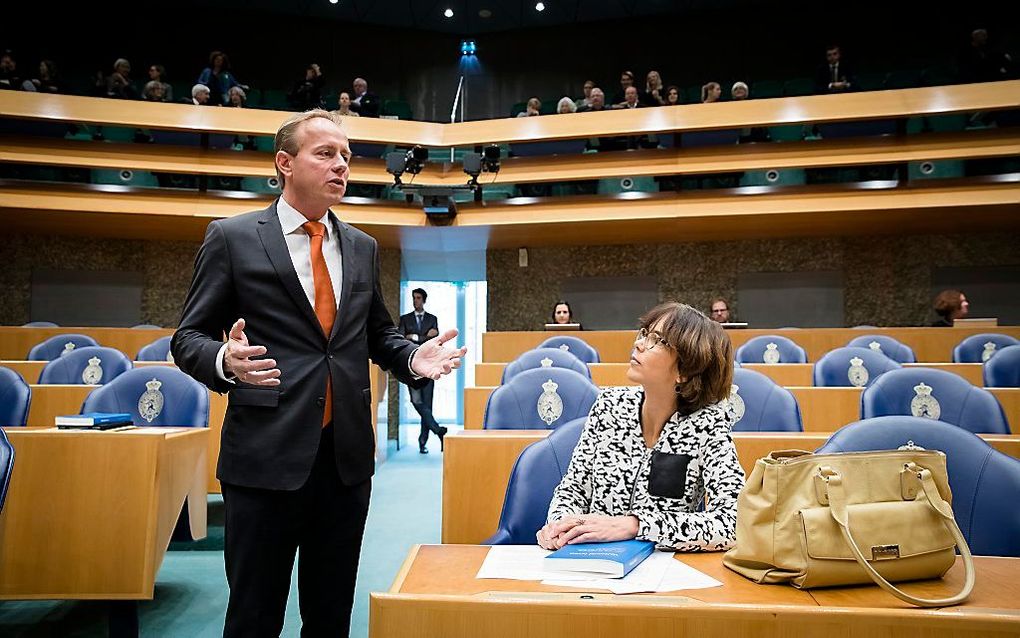 De VWS-woordvoerders Kees van der Staaij en Carla Dik-Faber van SGP en ChristenUnie. beeld ANP, Bart Maat