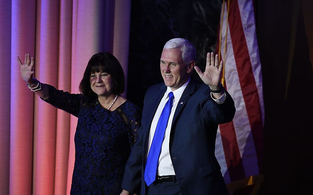 Pence en zijn vrouw. beeld AFP