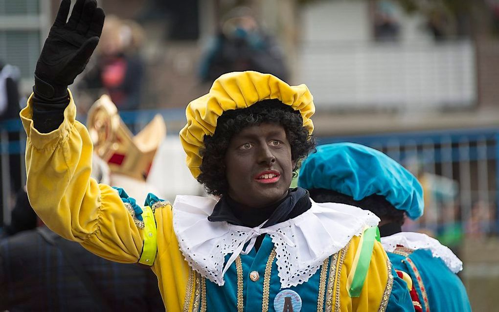 Een traditionele Zwarte Piet bij de landelijke intocht van Sinterklaas. Beeld ANP,  Lex van Lieshout.