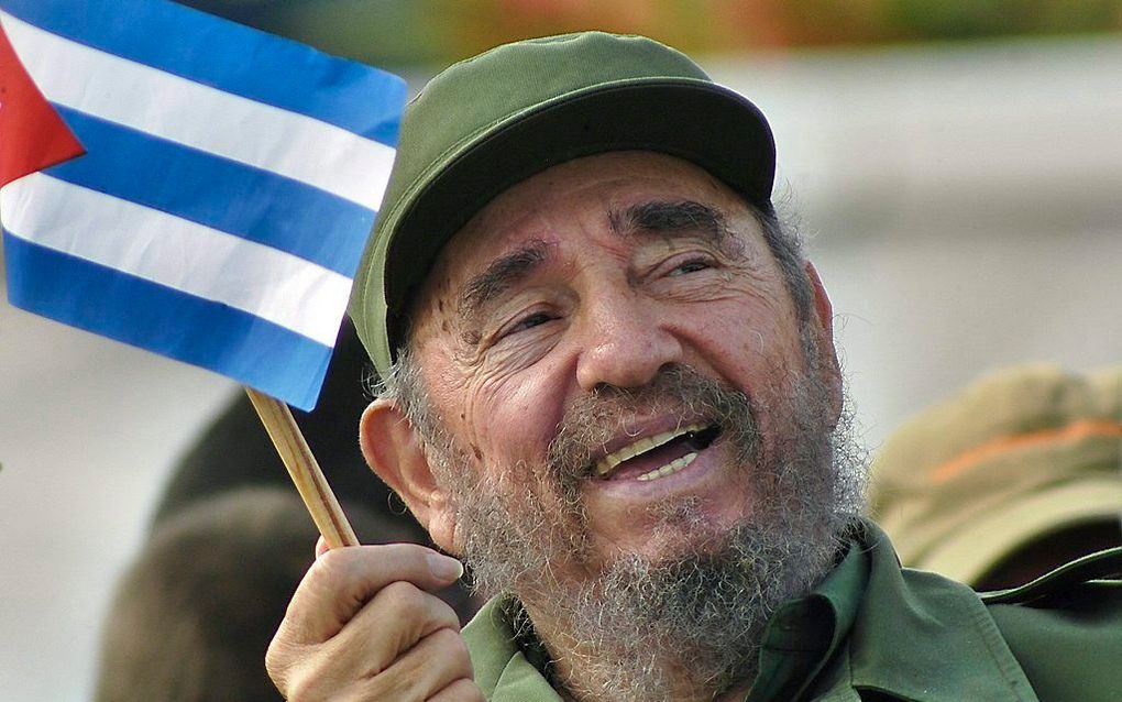 De voormalige Cubaanse leider Fidel Castro is overleden. Hij was 90 jaar. Dat heeft de Cubaanse staatstelevisie gemeld. De bebaarde, sigarenrokende Castro, bijgenaamd ‘el comandante’, was van 1959 tot 2006 de onbetwiste leider van Cuba. beeld EPA