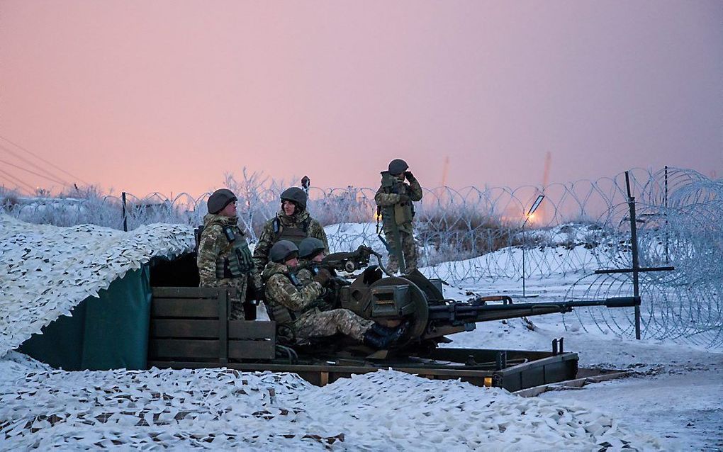 Oekraïense militairen in het oosten van Oekraïne. beeld EPA