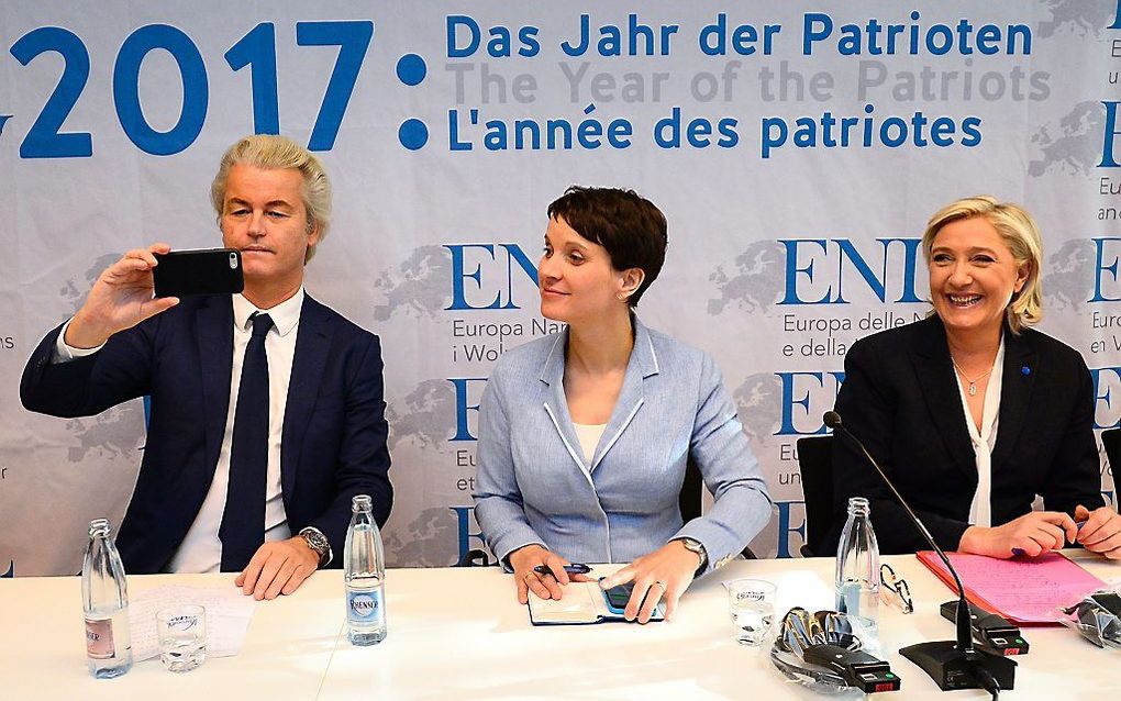 V.l.n.r.: PVV-leider Geert Wilders, voormalige leider Frauke Petry van het Duitse AFD en Marine Le Pen van het Franse Front National begin dit jaar tijdens een persconferentie. beeld AFP