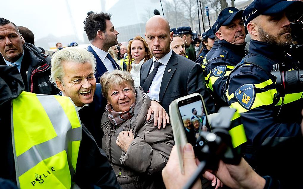 Wilders tijdens zijn campagne in Spijkenisse. beeld ANP