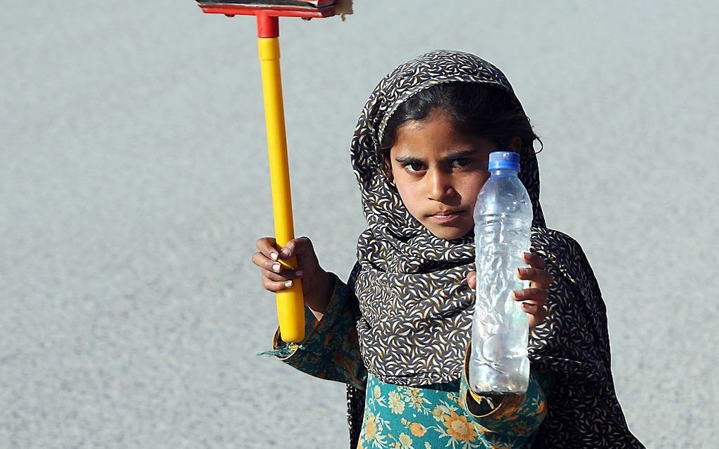 In Pakistan is schoon drinkwater schaars. beeld AFP, Farooq Naeem