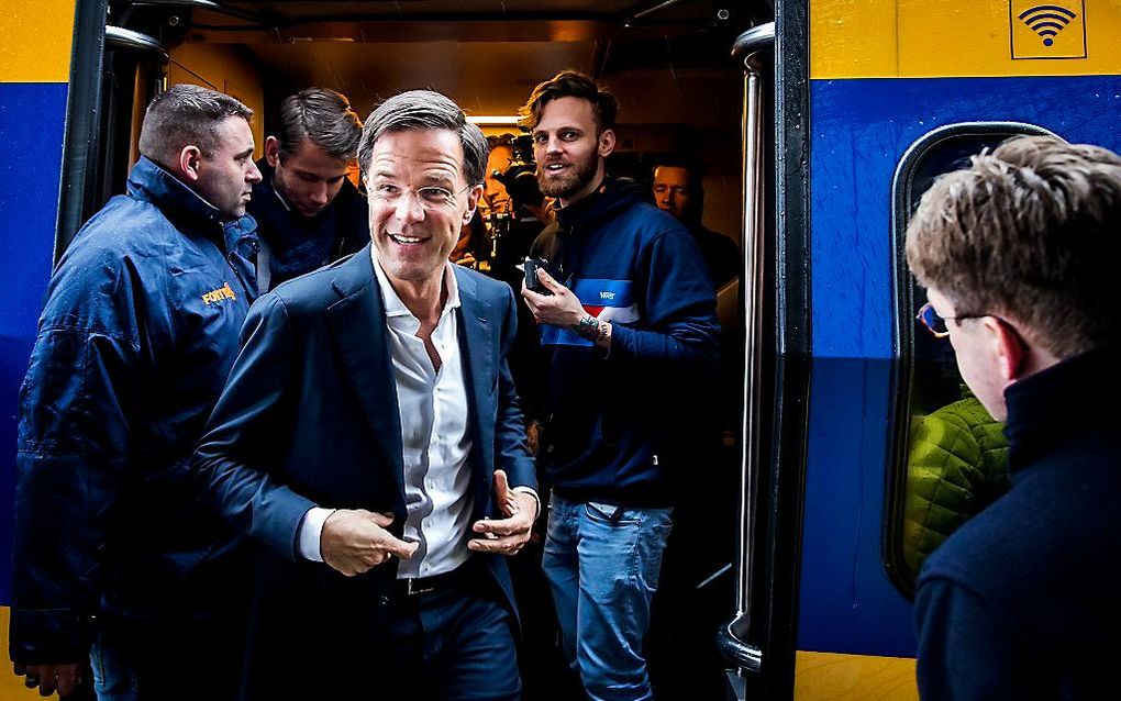 Rutte woensdag in de Stemtrein. beeld ANP