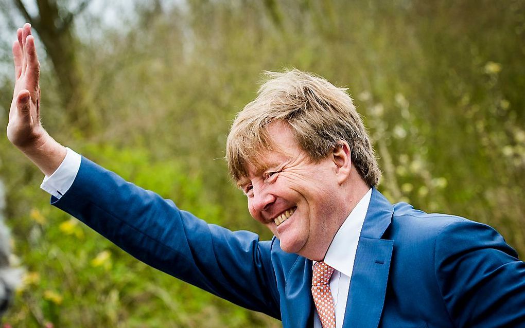 Koning Willem-Alexander bezoekt het tuinencomplex van Talentfabriek010 in Rotterdam. beeld ANP