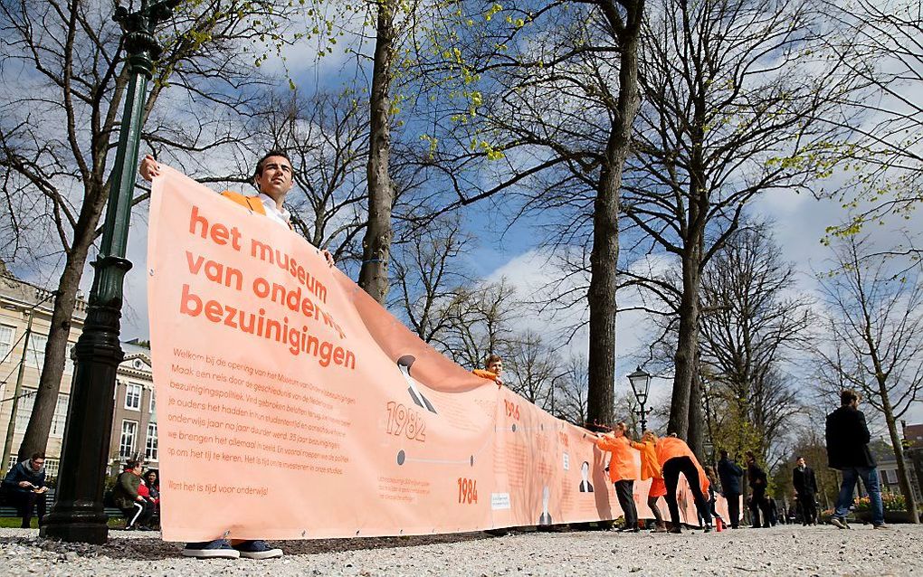 De doorstroom naar het hbo van havisten met ouders die een inkomen hebben rond bijstandsniveau is gedaald met 9 procentpunt. beeld ANP, Bart Maat