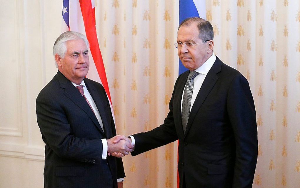 Tillerson (l.) en Lavrov. beeld EPA