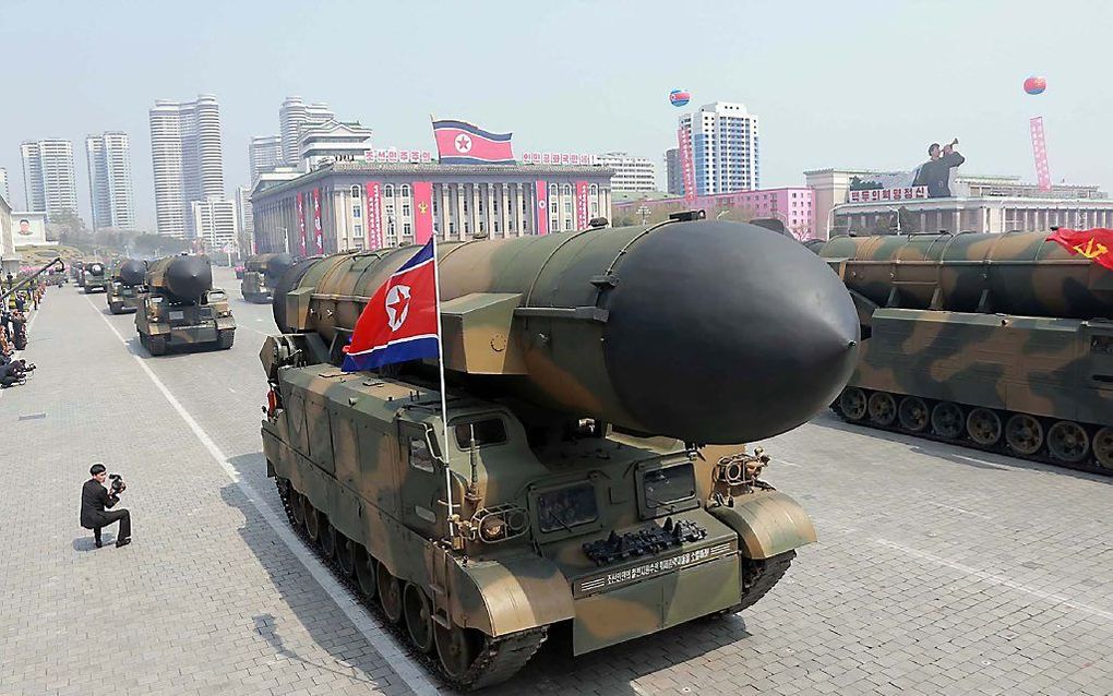 Militaire parade in de Noord-Koreaanse hoofdstad Pyongyang. beeld AFP