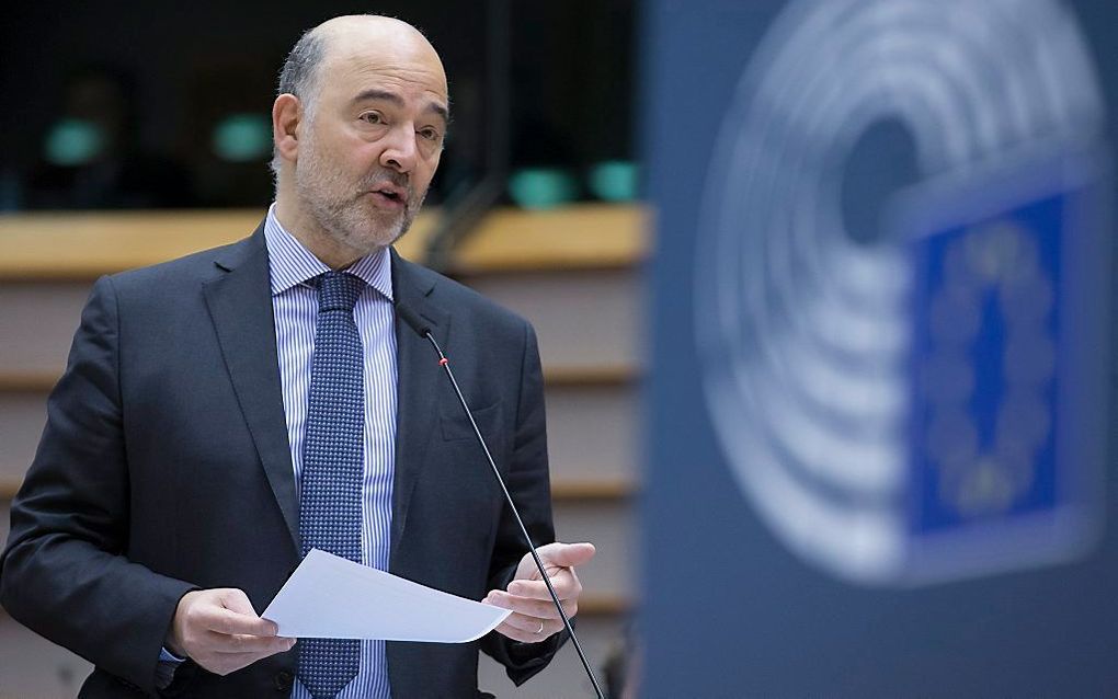 Pierre Moscovici. beeld EPA, Olivier Hoslet