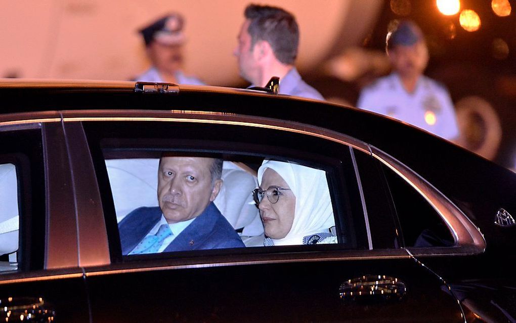 De Turkse president Erdogan en zijn vrouw in New Delhi tijdens een officieel bezoek aan India. beeld AFP