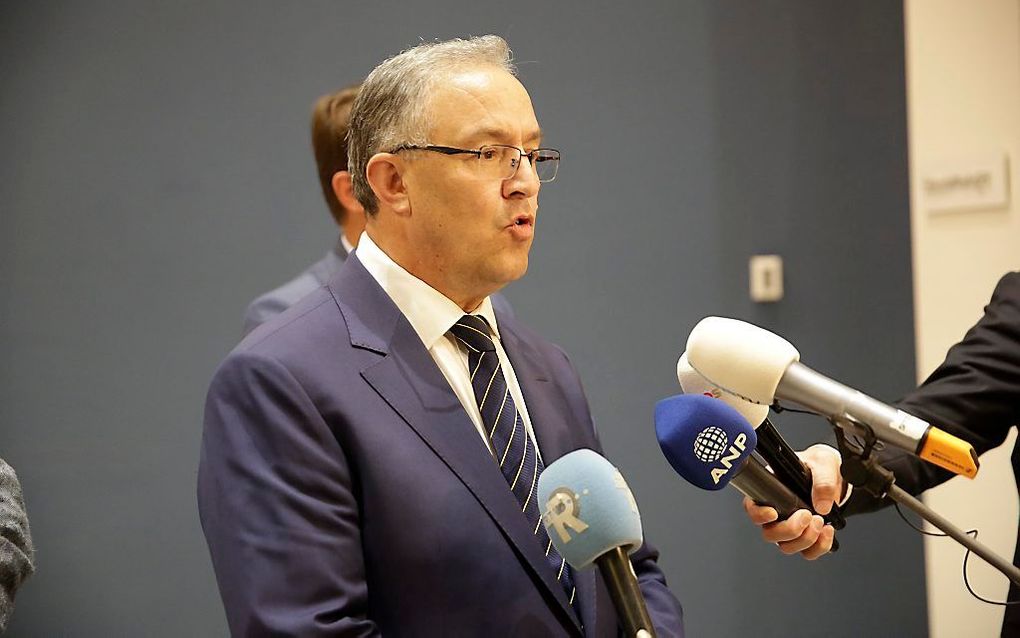 De Rotterdamse burgemeester Aboutaleb bevestigt hier dat in Rotterdam sprake was van terreurdreiging. Daarom werd een concert in de Maassilo afgelast. beeld ANP