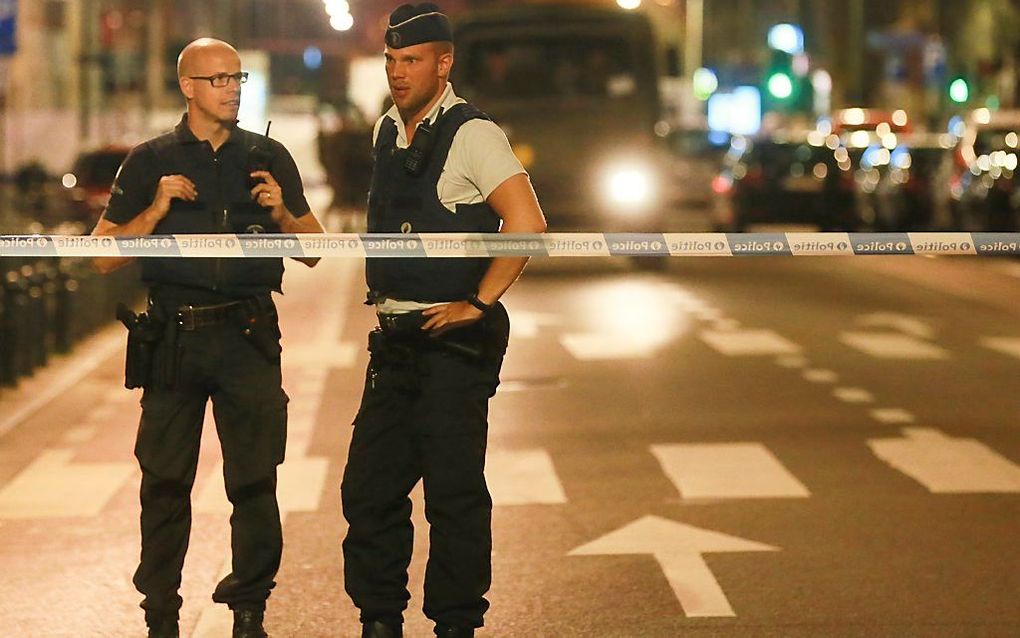 De man viel in Brussel militairen aan met een machete. beeld EPA