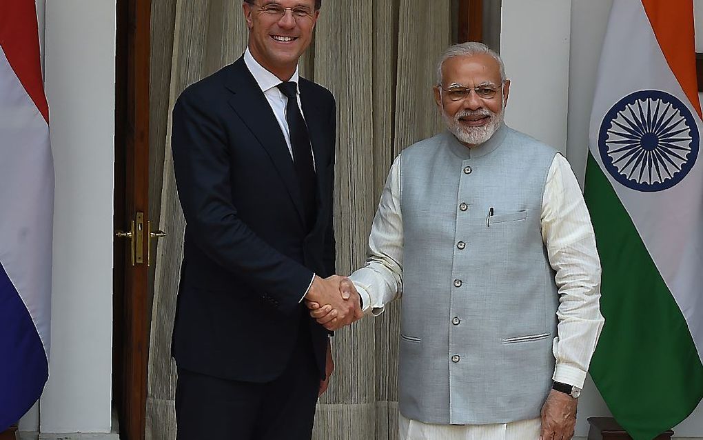 Eerder donderdag schudde Rutte de hand van de Indiase minister-president Narendra Modi. beeld ANP