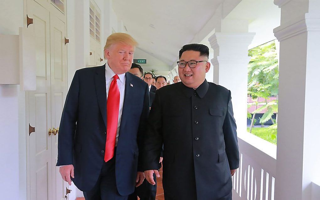 „Volgens mediastrateeg Meltwater levert het [de top tussen Trump en Kim, red. ] Singapore 38 keer zo veel op als er in werd gestopt.” Trump en Kim in het Capella Hotel op het eiland Sentosa in Singapore. beeld AFP