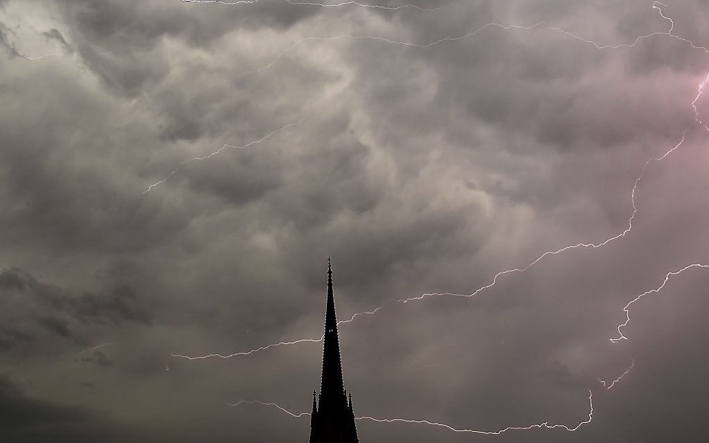 Onweer in Bordeaux, woensdag. beeld AFP