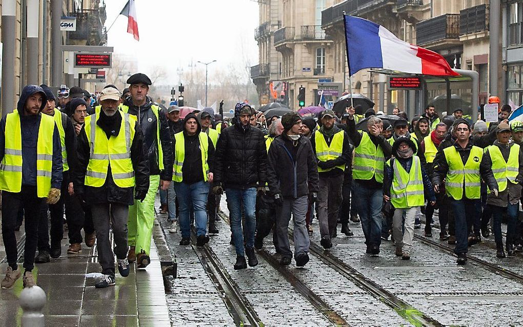 Gele hesjes in Bordeaux. beeld EPA