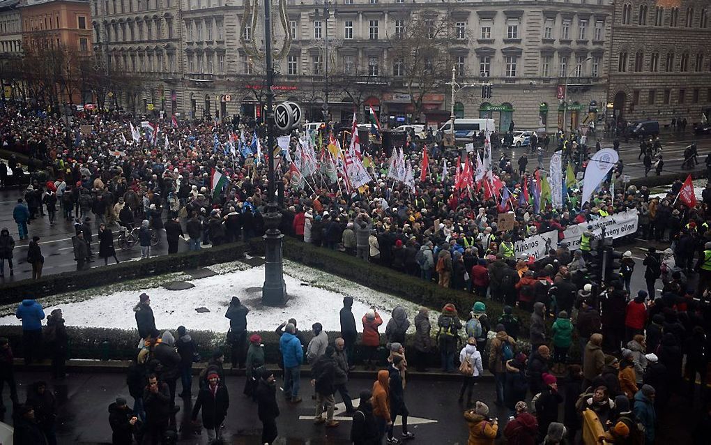 Protestmars door Boedapest. beeld EPA