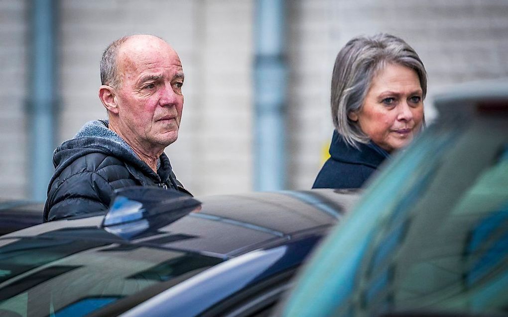 Peter (L) en Berthie Verstappen komen aan bij de rechtszaal voor de pro-formazitting tegen Jos B. inzake betrokkenheid bij de dood van Nicky Verstappen. beeld ANP