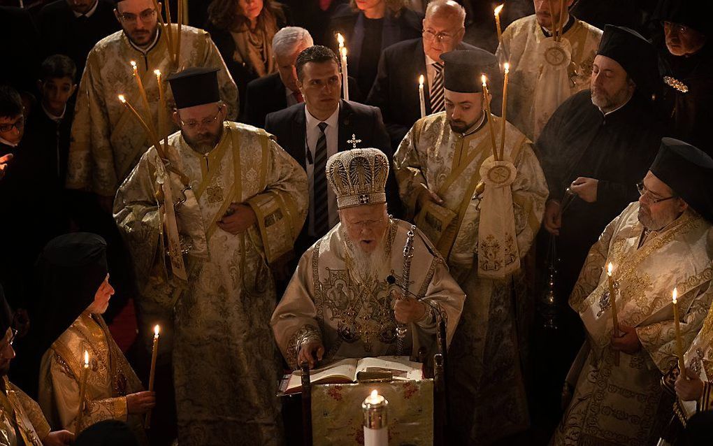 De oosters-orthodoxe patriarch Bartholomeus tijdens de paasviering in april. beeld AFP, Tolga Bozoglu