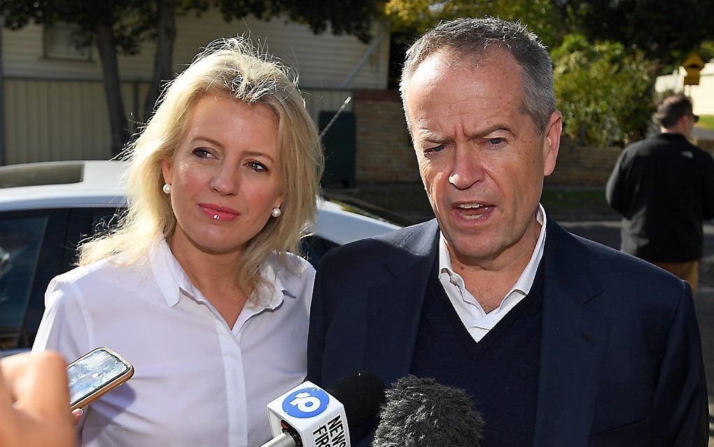 Bill Shorten en zijn vrouw. beeld EPA