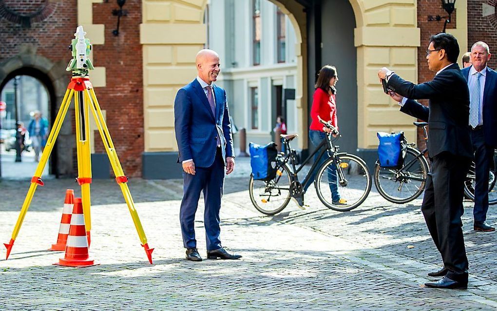 Staatssecretaris Raymond Knops op het Binnenhof. beeld ANP