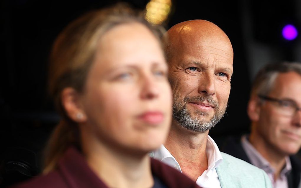 Minister Carola Schouten van Landbouw, Natuur en Voedselkwaliteit, en Tjeerd de Groot (D66) op het Malieveld tijdens het landelijk boerenprotest, onder de naam #Agractie. beeld ANP