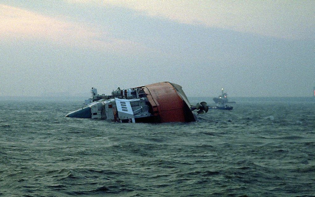 De veerboot Herald of Free Enterprise kapseisde dertig jaar geleden kort na vertrek uit de Belgische kustplaats Zeebrugge. beeld ANP