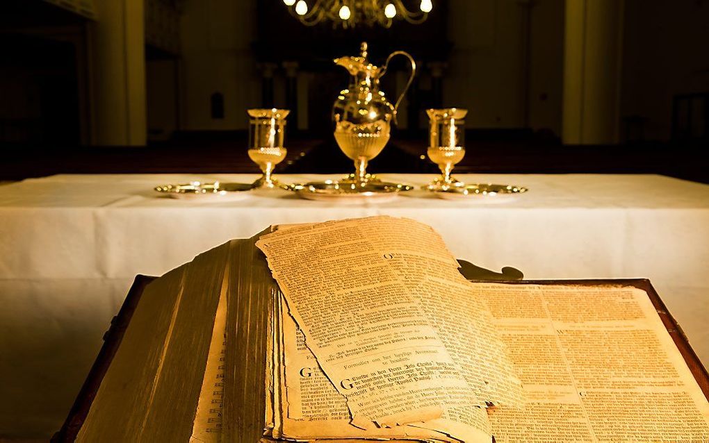 Laten christenen ervan getuigen dat er ook een ”zintuiglijk ervaren” is van Christus’ bediening in Woord èn sacrament èn regering. beeld RD, Henk Visscher