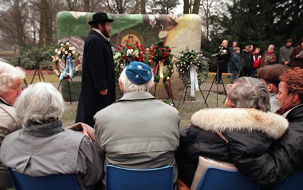 Herdenking in 1997 bij de Joodse psychiatrische instelling Apeldoornse Bosch. beeld ANP