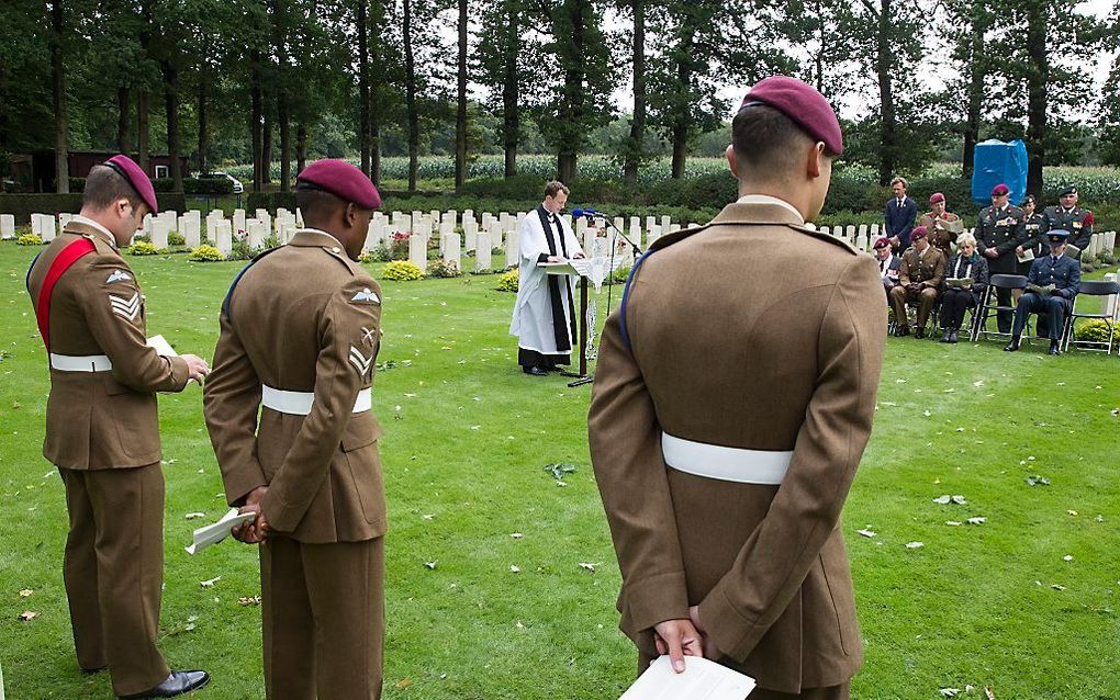 Voorganger tijdens de dienst is dominee Brutus Green van de Church of England. beeld RD, Anton Dommerholt