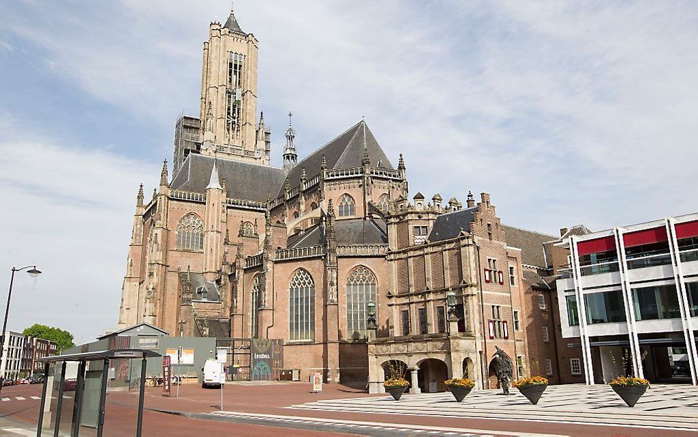 Ook in Gelderland gaat de ontkerkelijking door, aldus Omroep Gelderland. Op de foto de Eusebiuskerk in Arnhem. beeld RD, Anton Dommerholt