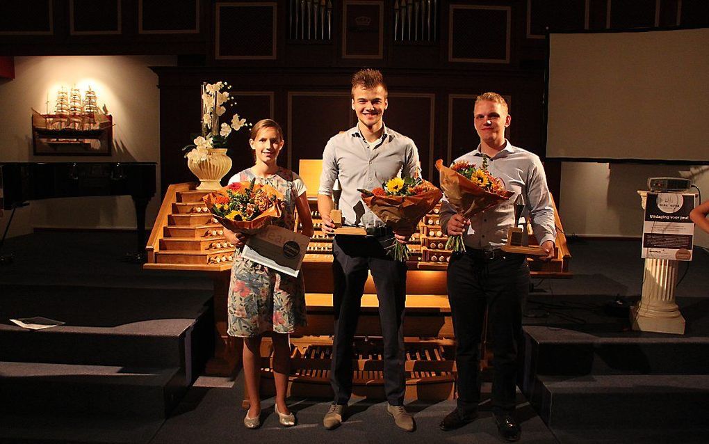 De winnaars (v.l.n.r.): Idelette van den Assem, Christian Mussche en Kees van Walsem. beeld Willem den Boer