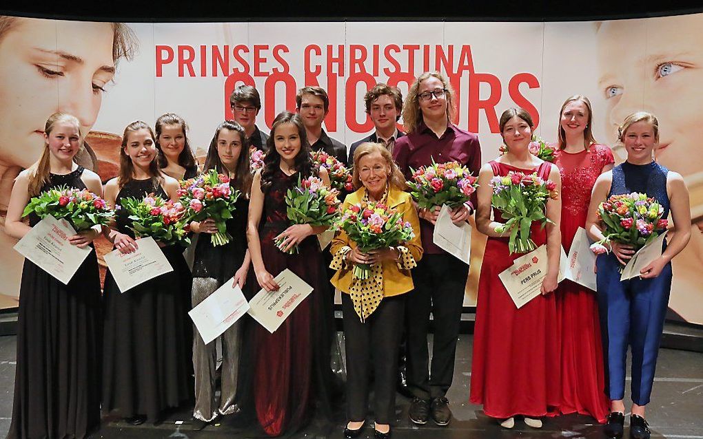 Prinses Christina met de finalisten. beeld Prinses Christina Concours