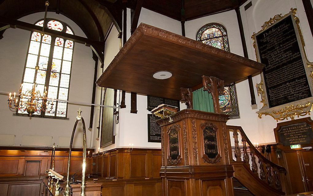 De kansel van de Pelgrimvaderskerk in Rotterdam-Delfshaven. beeld RD, Anton Dommerholt