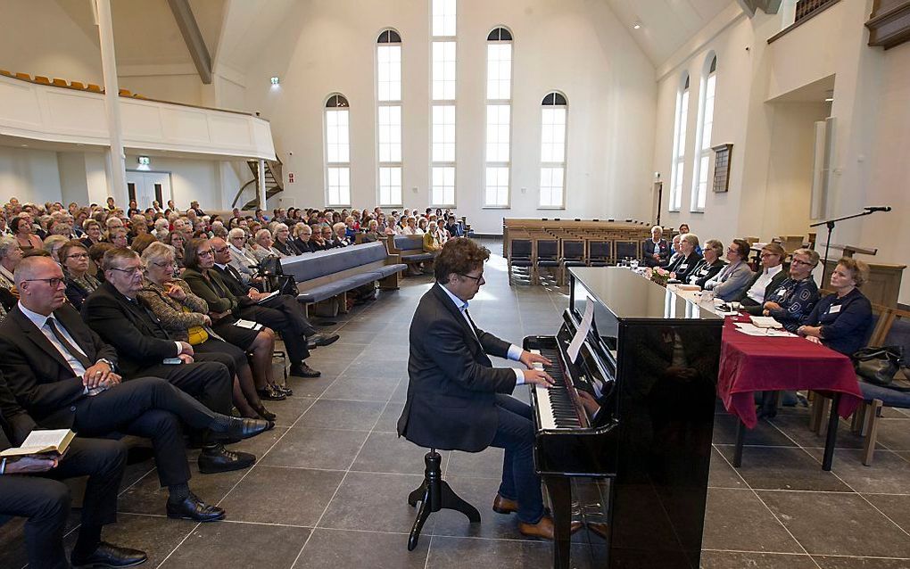 De tiende bondsdag van de Hersteld Hervormde Vrouwenbond in Lunteren. beeld RD, Anton Dommerholt