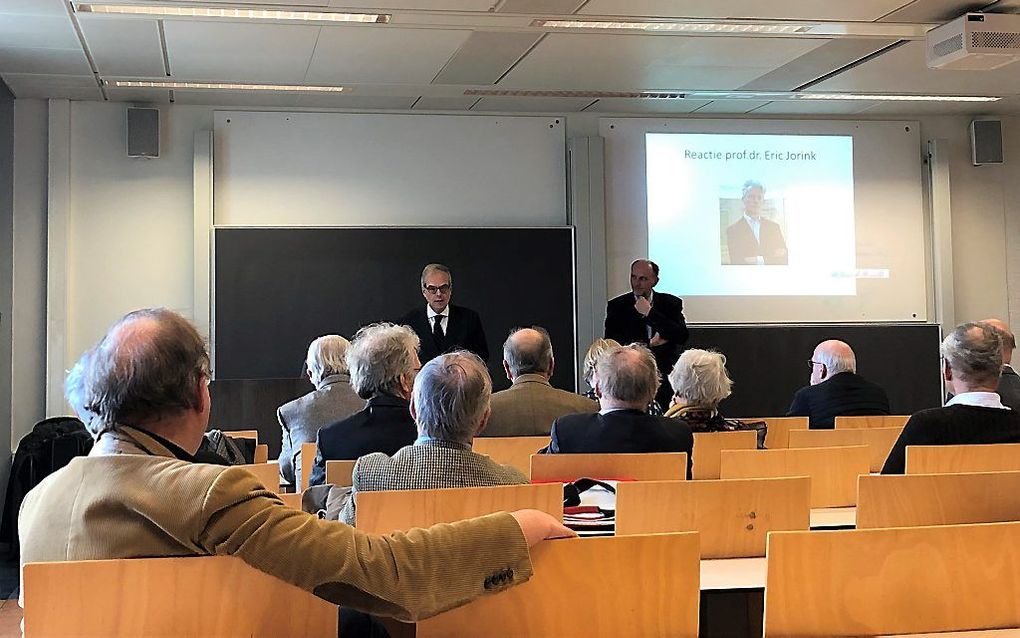 Dr. Jan Wim Buisman op de wintervergadering van de Vereniging voor Nederlandse Kerkgeschiedenis (VNK). beeld RD