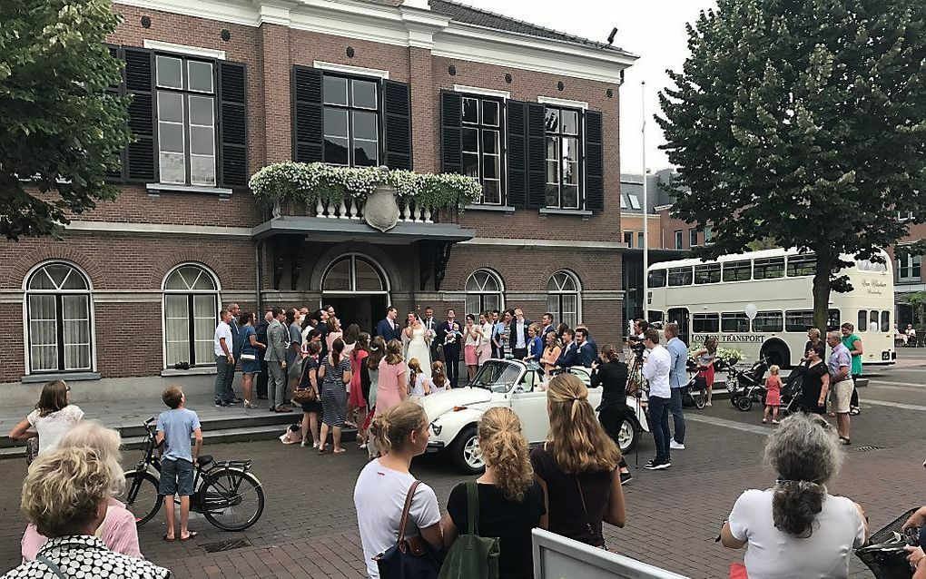 Alleen al in Barneveld worden vrijdag elf huwelijken afgesloten. beeld RD