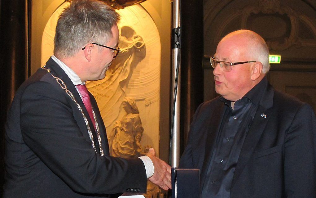 Burgemeester Wienen van Haarlem (l.) en Jos van der Kooy. beeld Pieter Baak, Den Haag