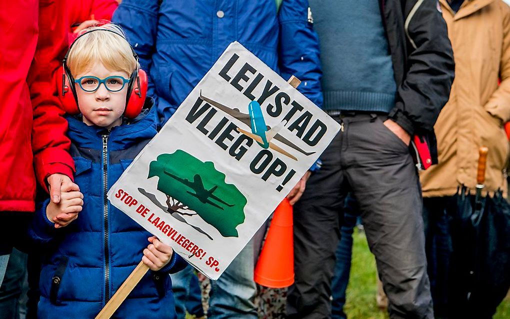 Protest tegen Lelystad Airport. beeld ANP, Robin Utrecht