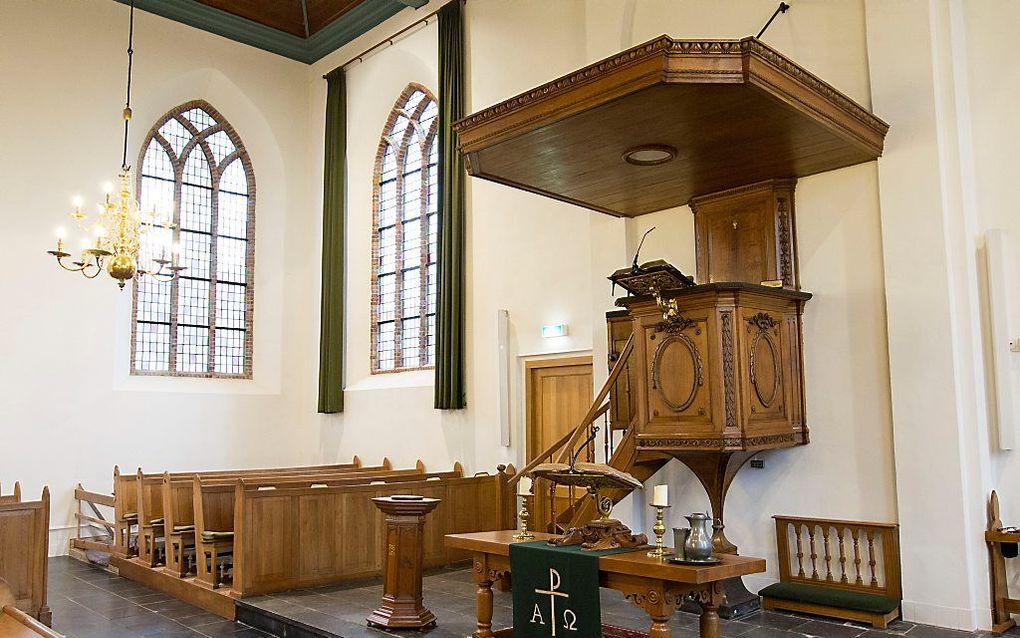 Er dient sprake te zijn van een uitlokkende prediking, zoals de geur van eten het water tussen de tanden laat lopen en de etalage ons verlangen kan opwekken. Foto: kansel in Hervormde kerk in Meerkerk. beeld RD, Anton Dommerholt