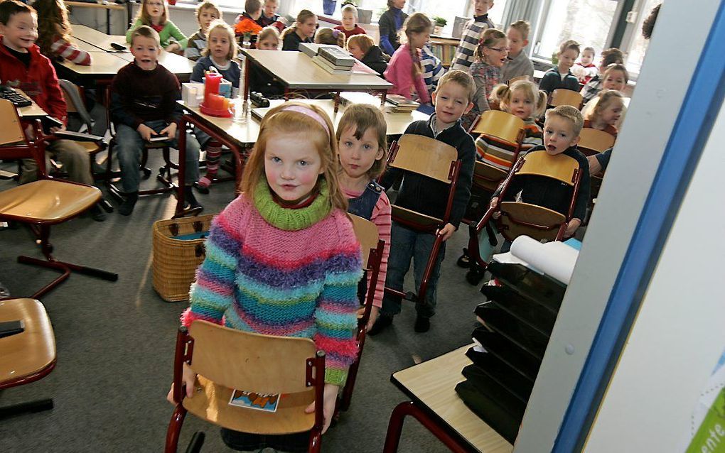 De Gereformeerde Bond in de Protestantse Kerk in Nederland vraagt om voorbede voor het christelijk onderwijs. Foto: leerlingen van de School met de Bijbel Het Mosterdzaadje in Gortel op de Veluwe. beeld RD, Anton Dommerholt