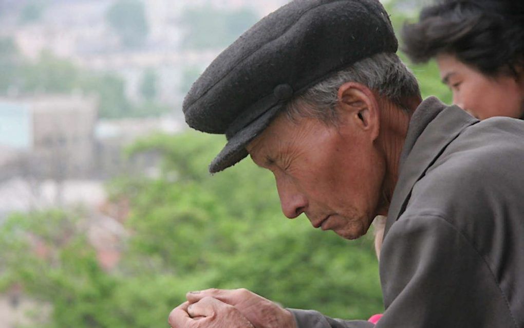 Christenen in Noord-Korea. Een man bidt tot God. Noord-Korea staat op nummer 1 op de lijst van christenvervolging volgens Open Doors. beeld The Esther Project