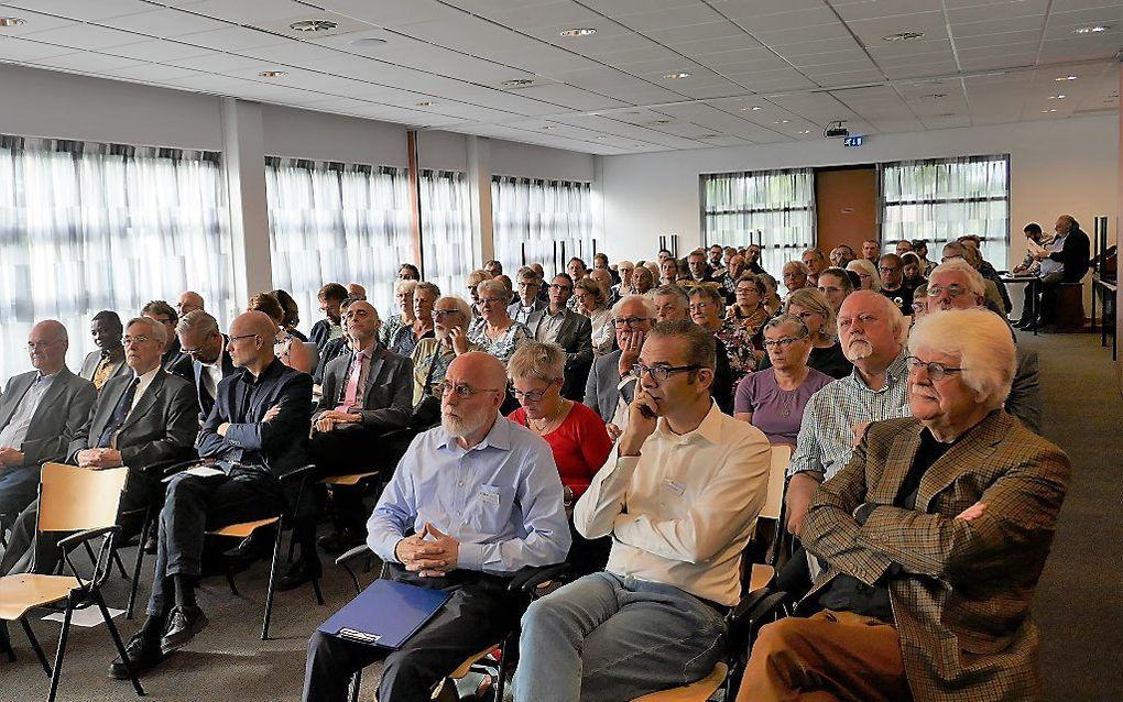 Symposium over het Bijbelboek Openbaring, zaterdag in Veenendaal. De bijeenkomst was georganiseerd door het Centrum voor Bijbelonderzoek, uitgever van de StudieBijbel. beeld RD