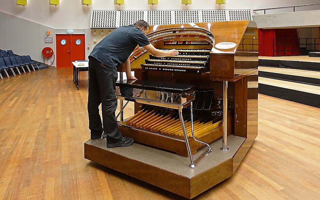 De speeltafel van het Pierre Palla Concertorgel keert terug in het Muziekcentrum van de Omroep. beeld Stichting Pierre Palla Concertorgel