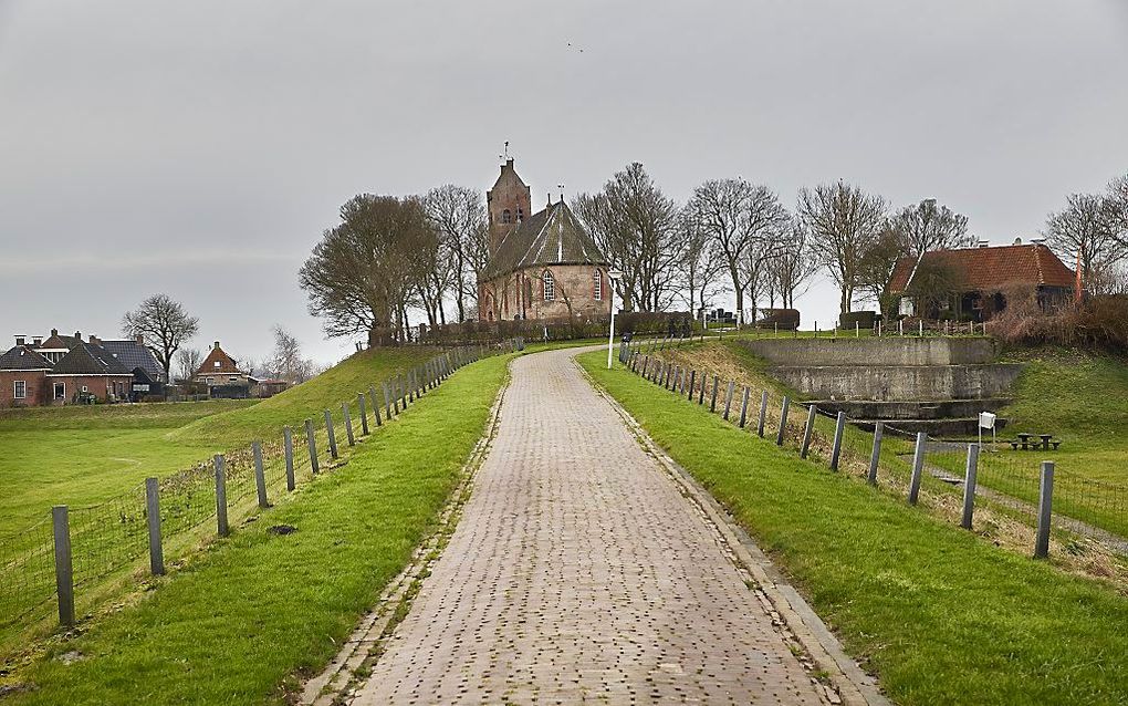 De kerk van Hegebeintum (Friesland). Beeld Sjaak Verboom